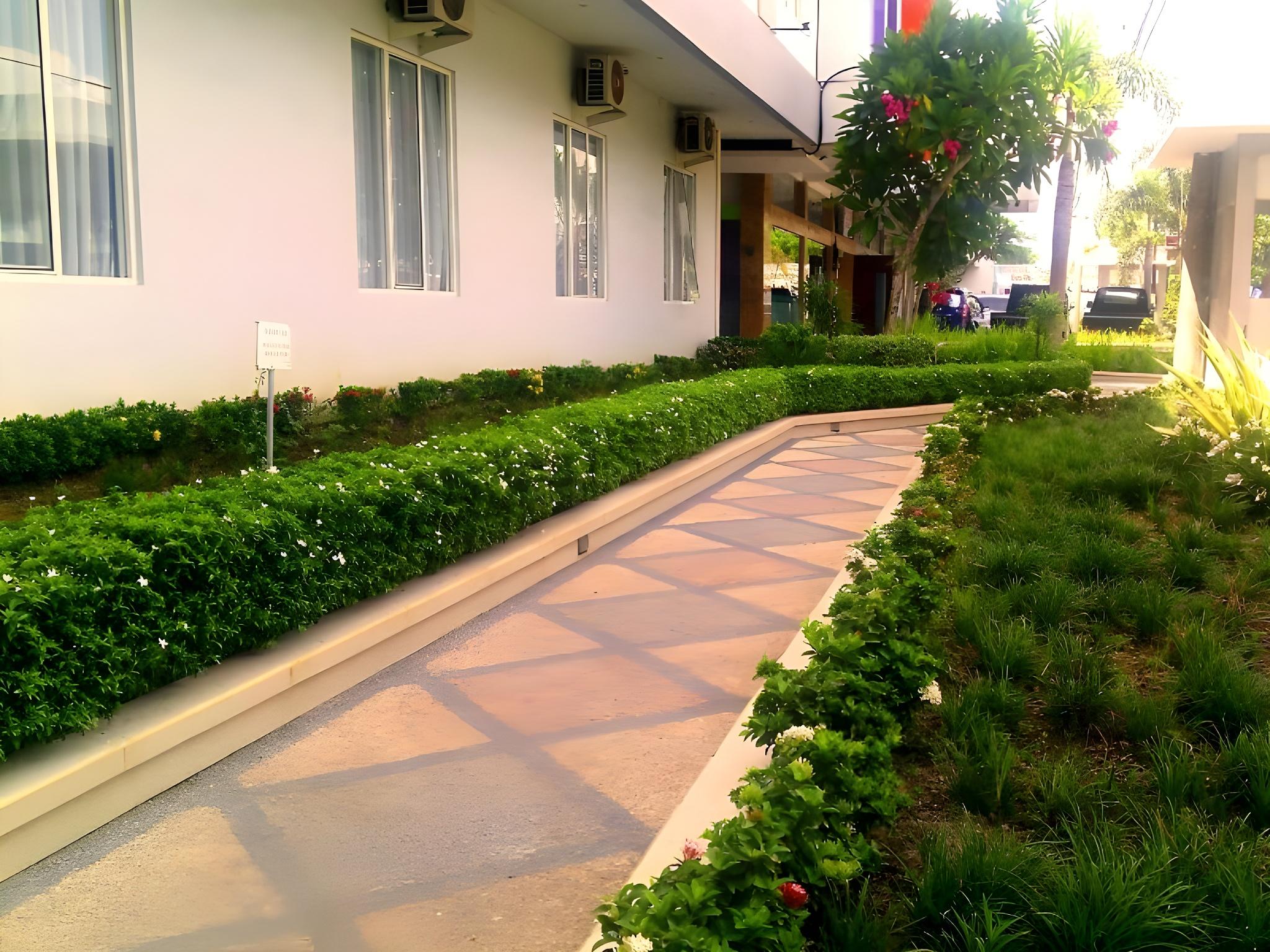 Grand Inn Hotel Mataram 16/20