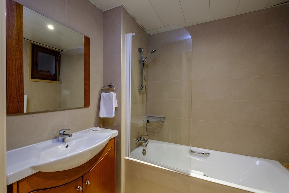 Les Palmiers Beach Hotel 19/69