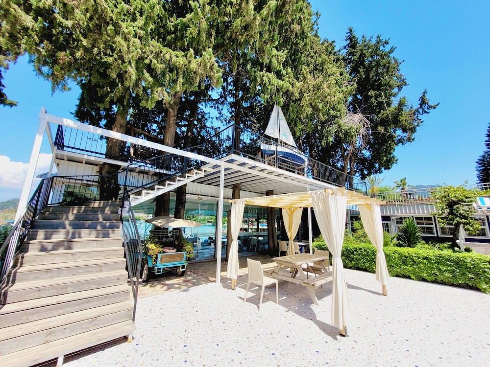 Berg Hotel 43/50