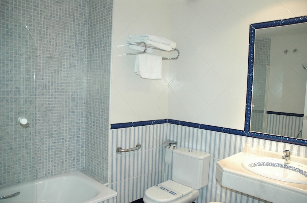 Hotel Las Yucas 45/50