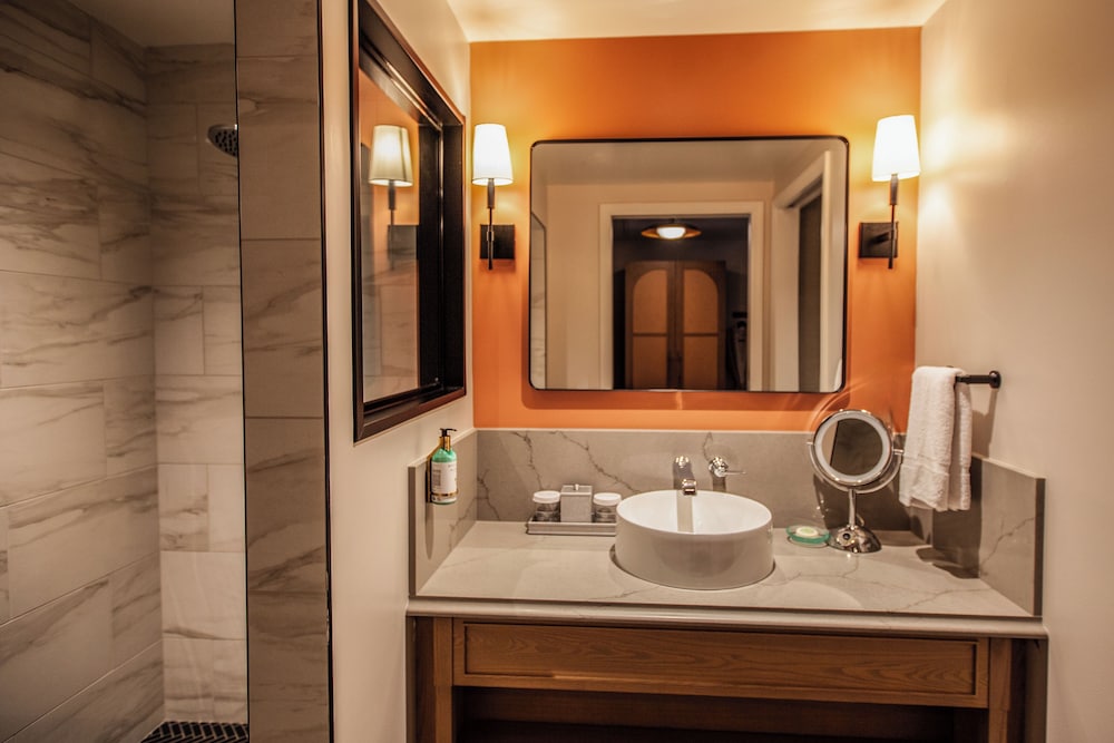 The Westport Inn, an Ascend Hotel Collection Member 50/51