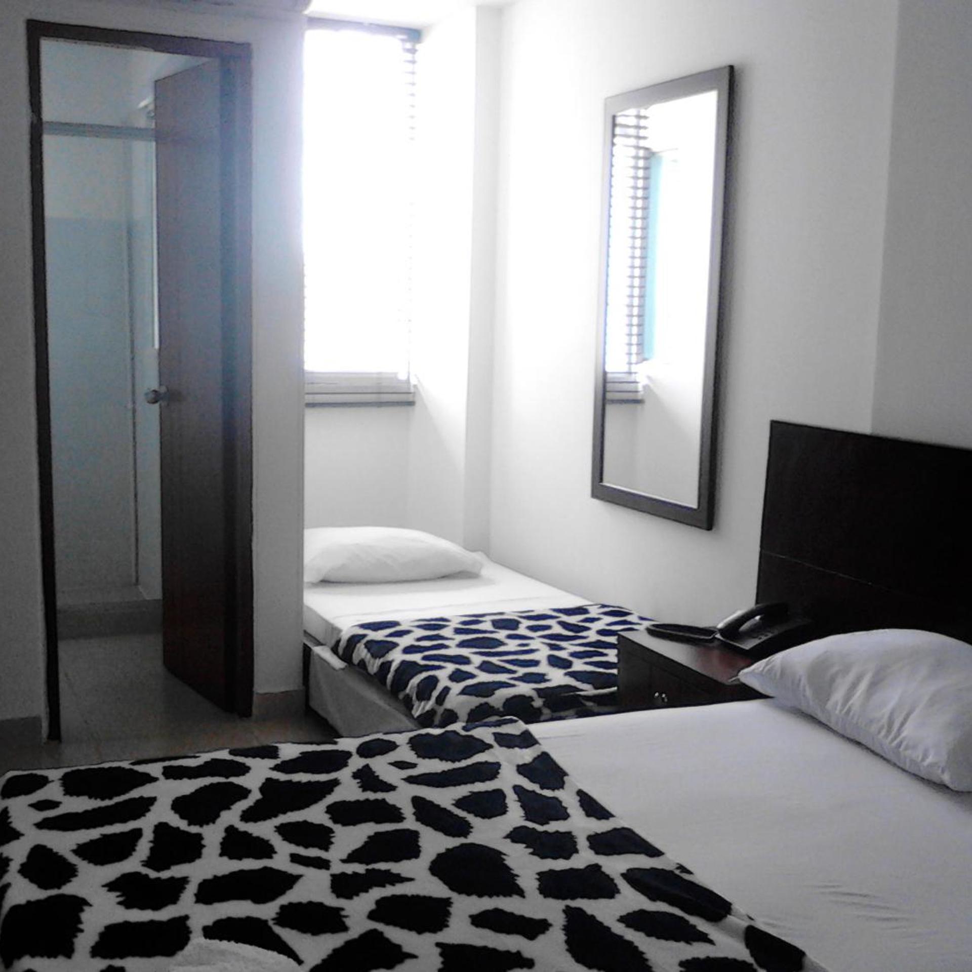 Santorini Neiva Hotel 14/19