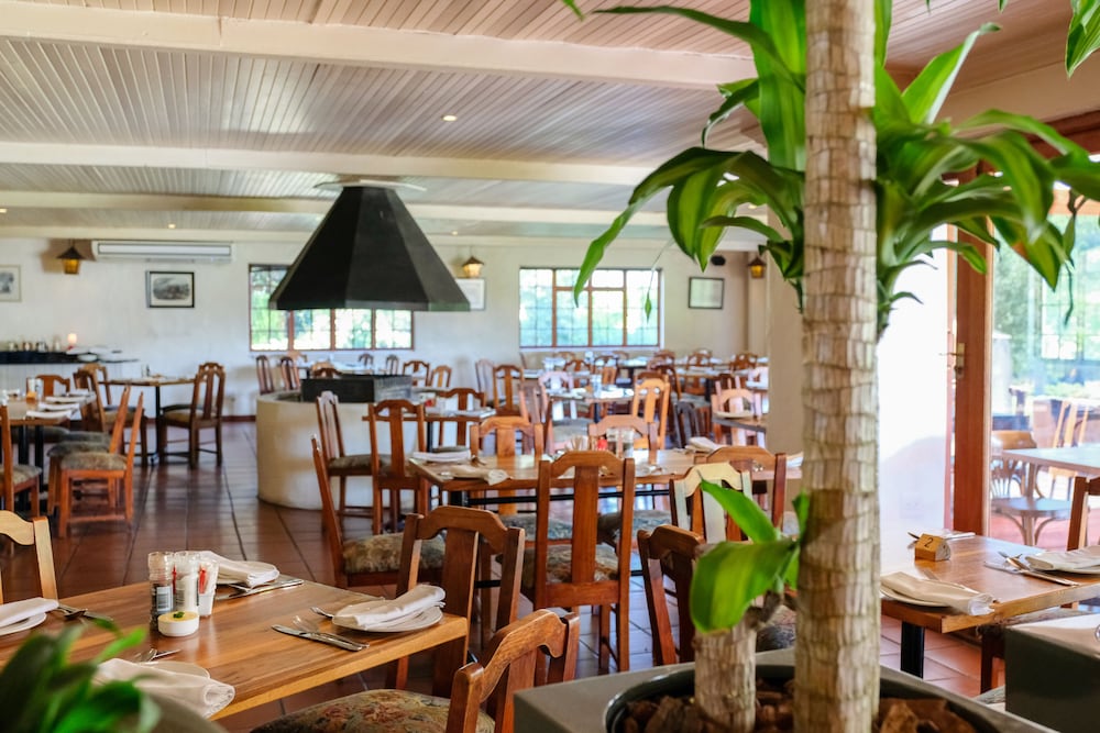 Houw Hoek Hotel 35/50