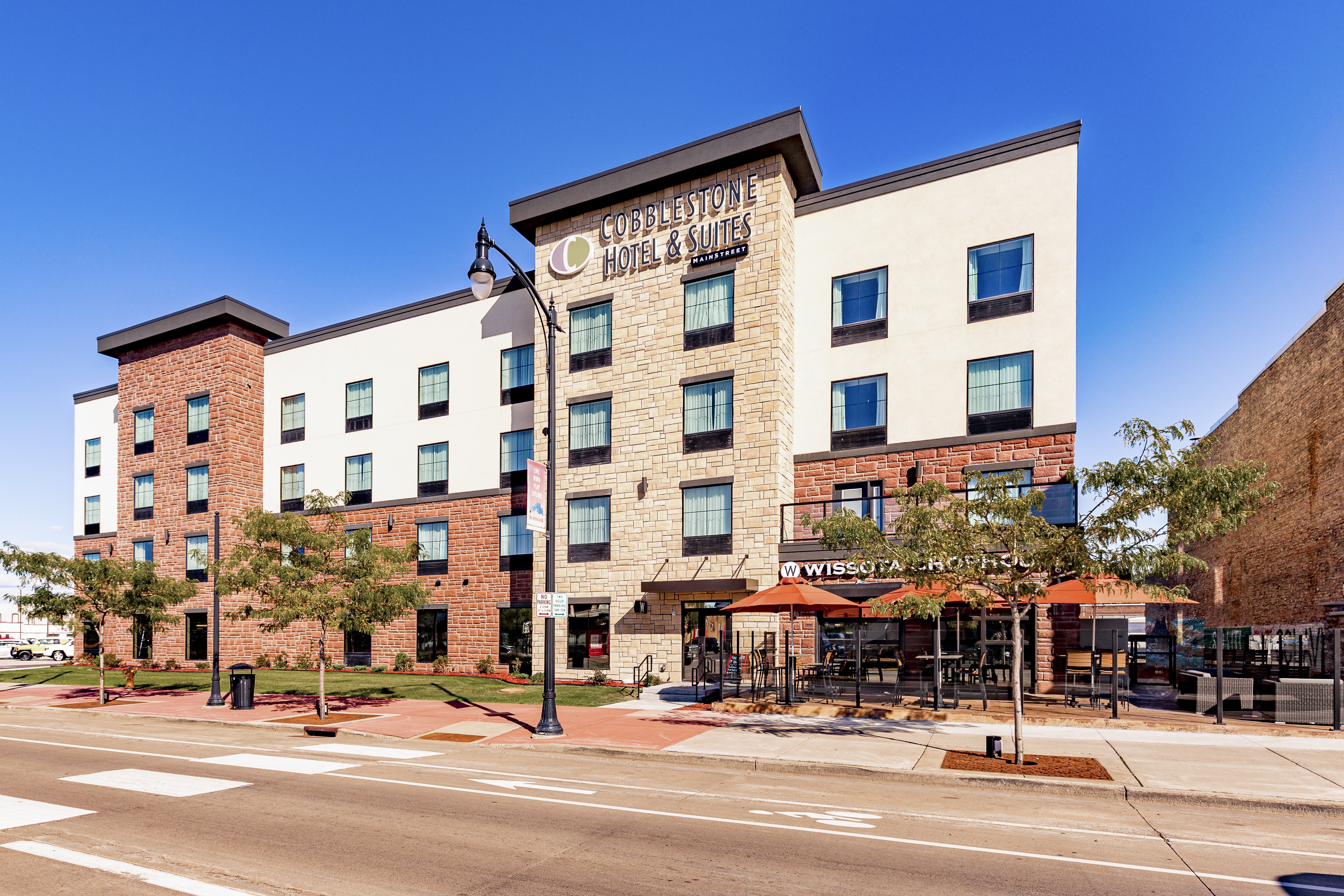 Cobblestone Hotel & Suites - Superior Duluth 2/50