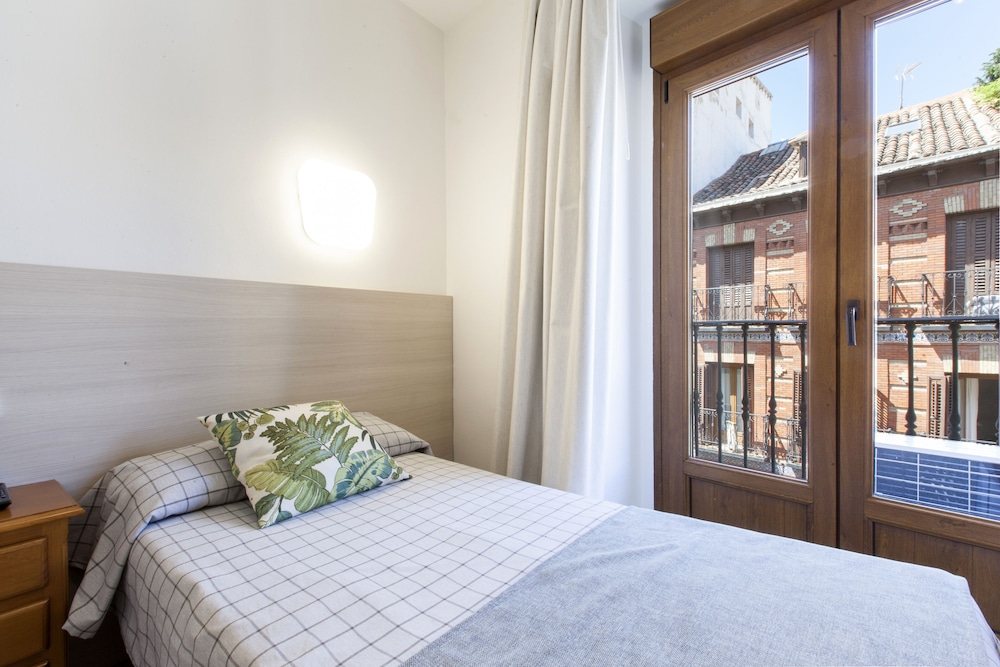 Hostal Castilla Ii Puerta Del Sol 14/73