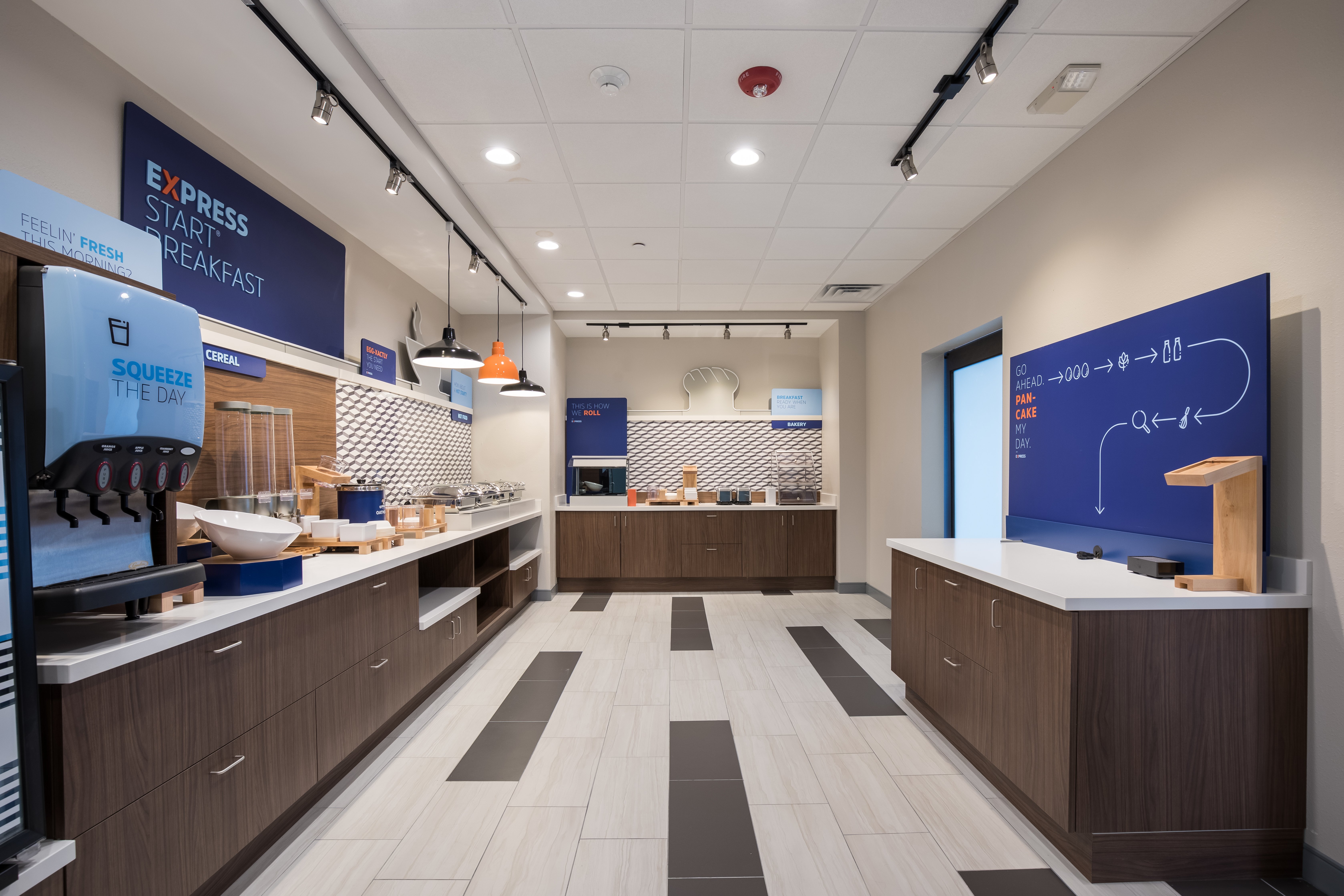 Holiday Inn Express And Suites Hoffman Estates 11/48