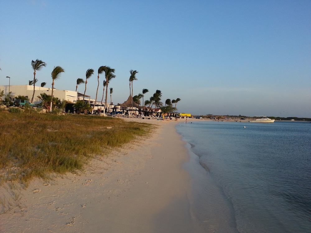 Le Chateau Ocean Villas 38/48