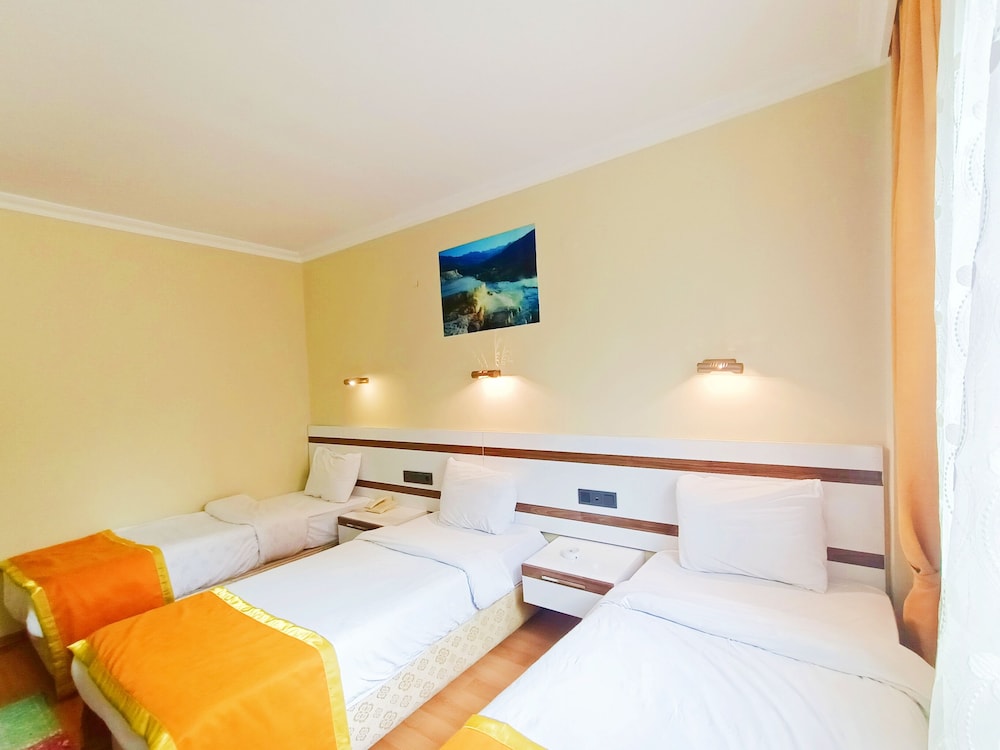 Ceylan Hotel 10/50