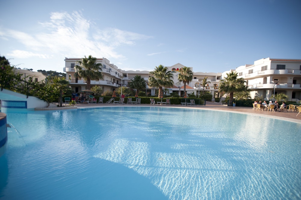 Oasiclub Hotel 4/54