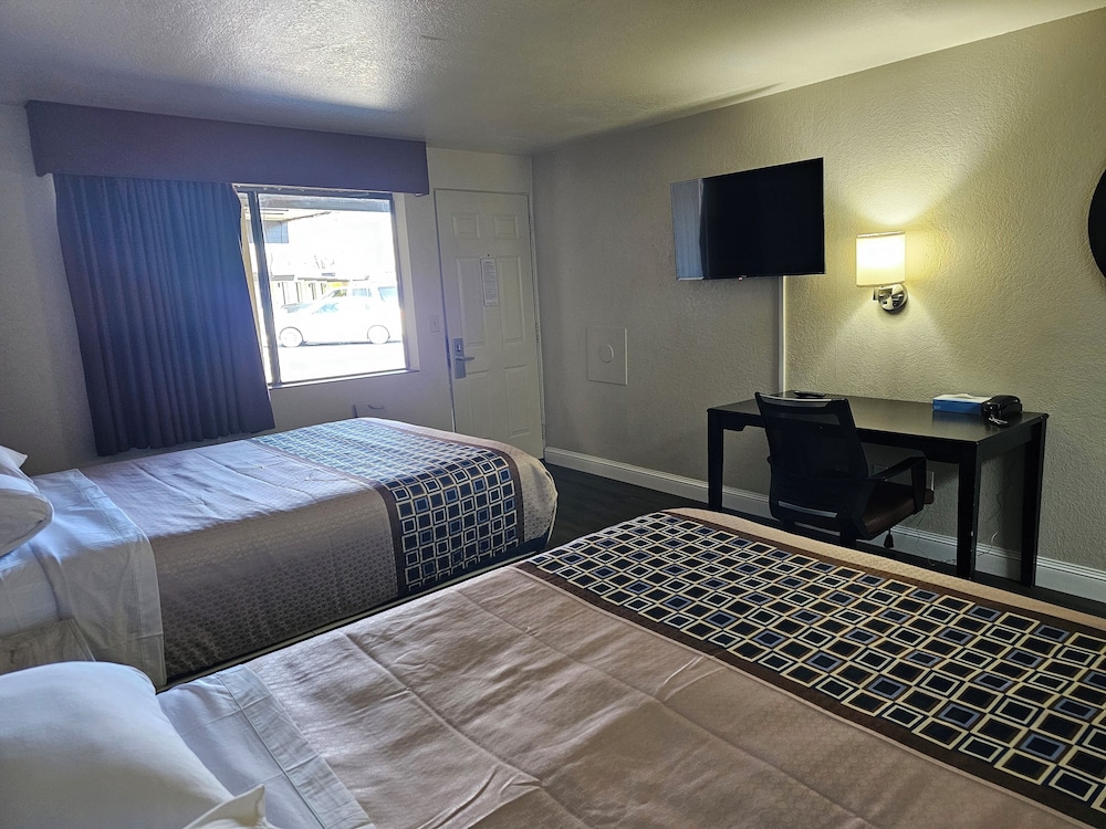 Canyon Inn Motel By Flagstaff Route-66 32/57