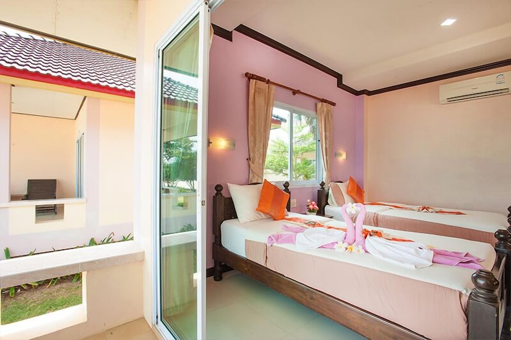 Chonnapha Resort 33/66