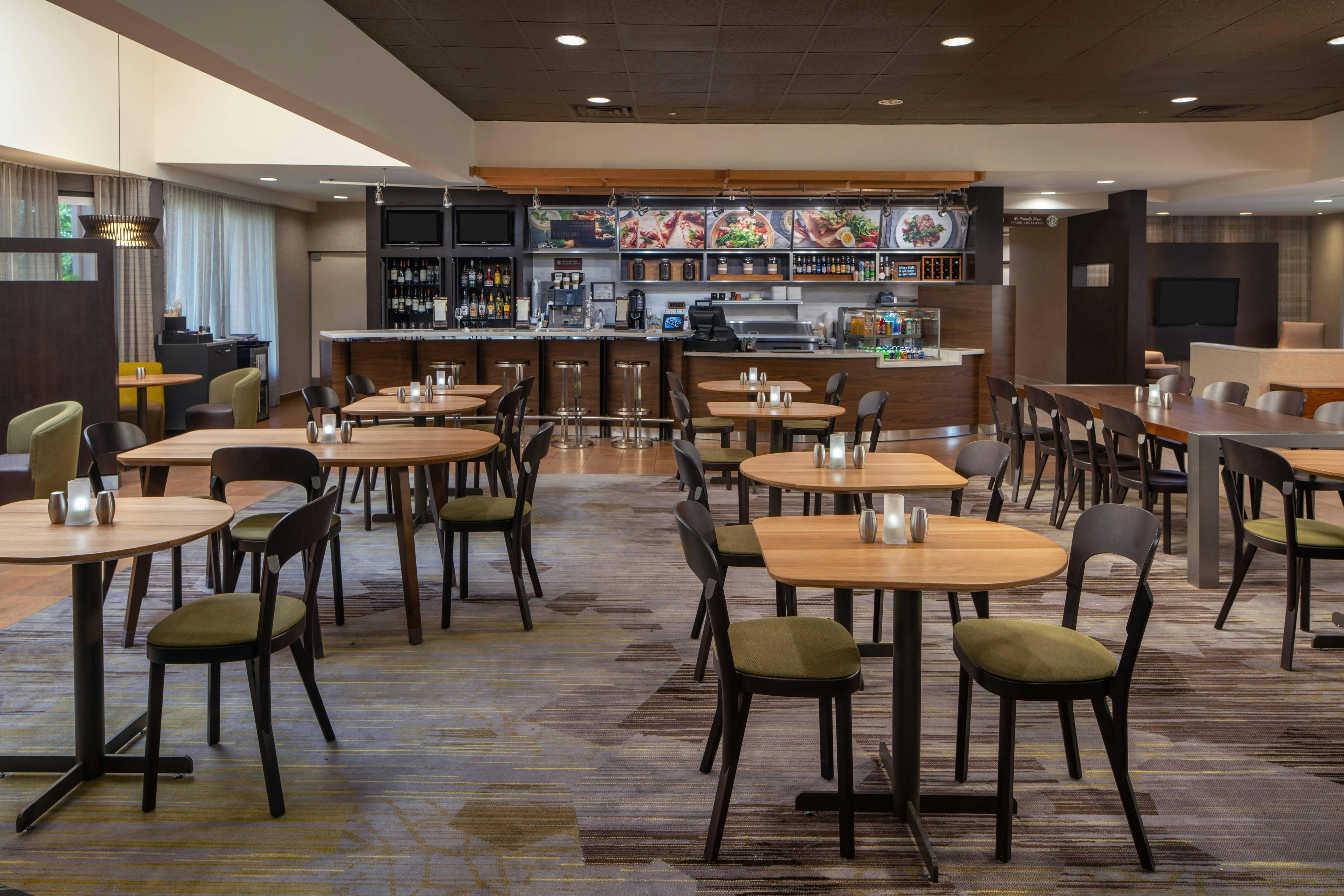 Courtyard by Marriott Jacksonville at the Mayo Clinic Campus/Beaches 25/43
