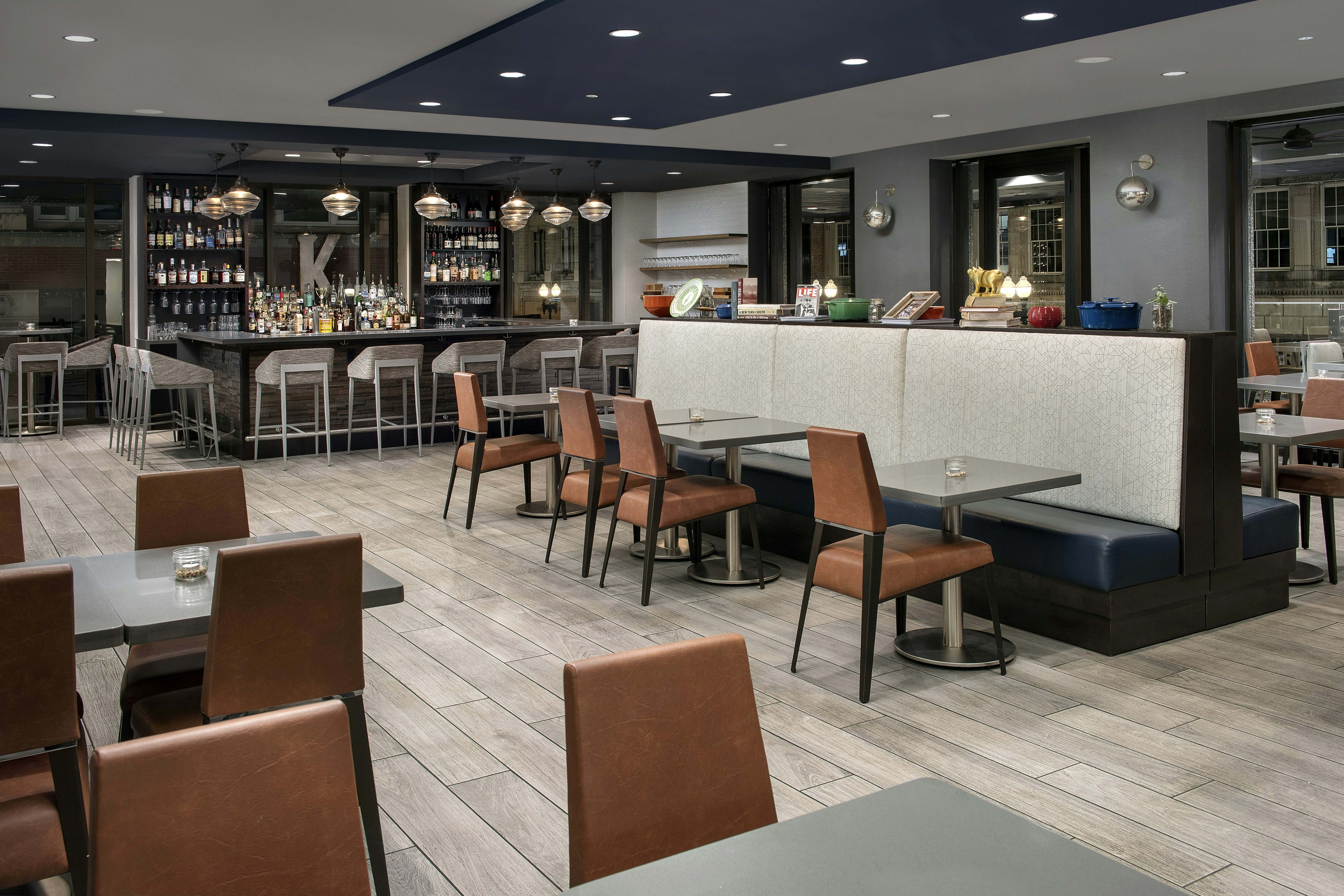 Embassy Suites By Hilton Knoxville Downtown 39/50