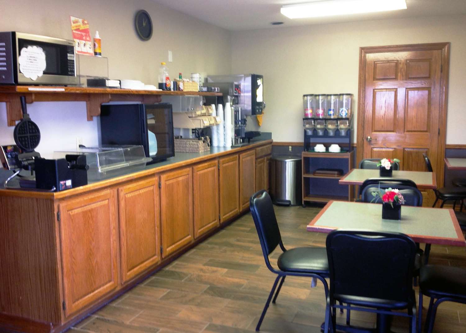 Americas Best Value Inn York 12/16