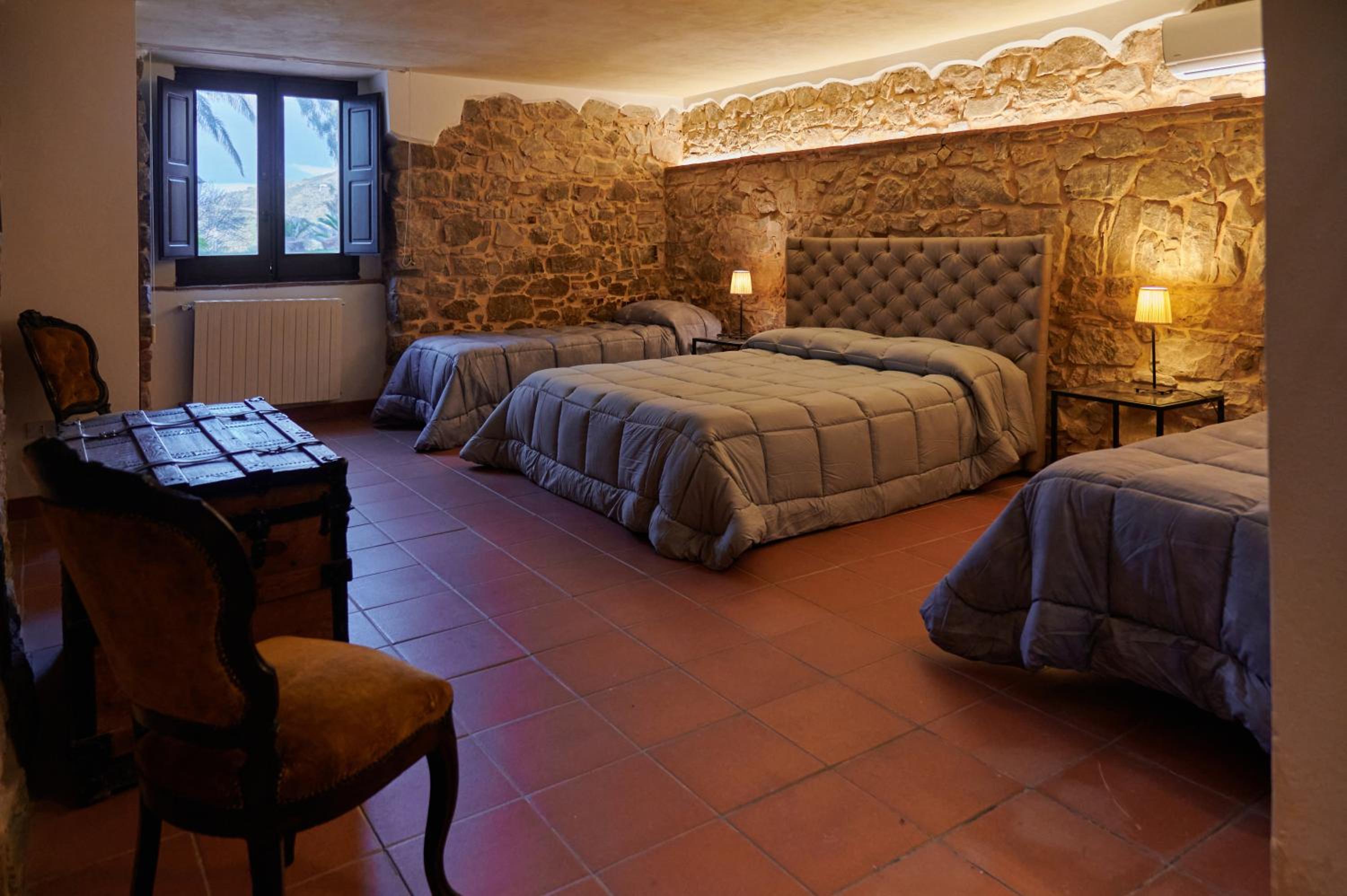 Tenuta Luogomarchese 8/36