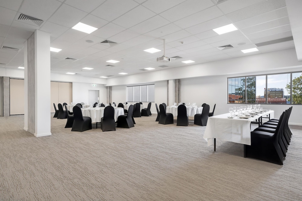 Oaks Toowoomba Hotel 39/70