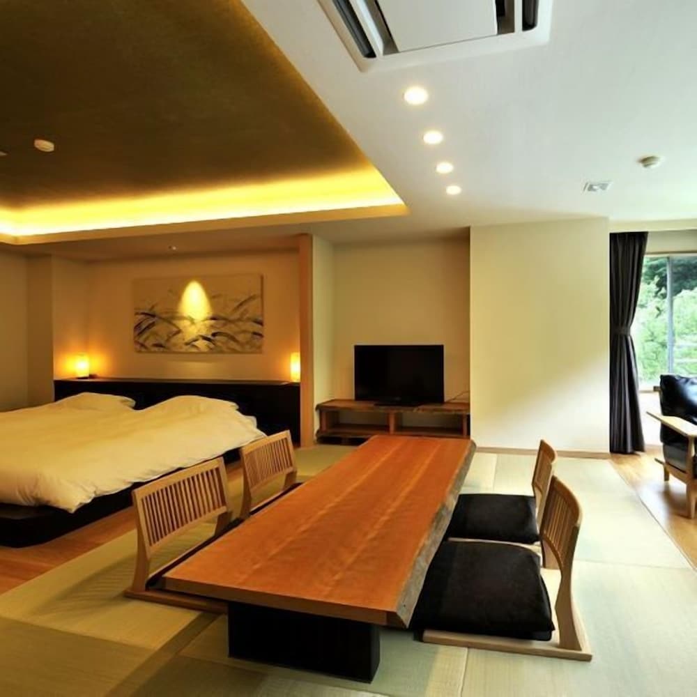 Hotel Okuyumoto 56/64