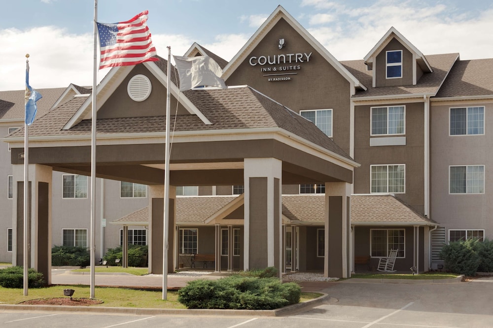 Country Inn & Suites By Radisson, Norman Near University 1/25