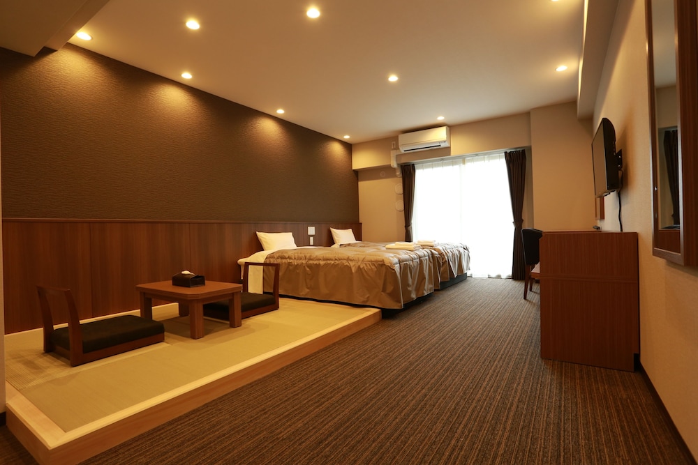 The Base Sakaihigashi Apartment Hotel 13/51