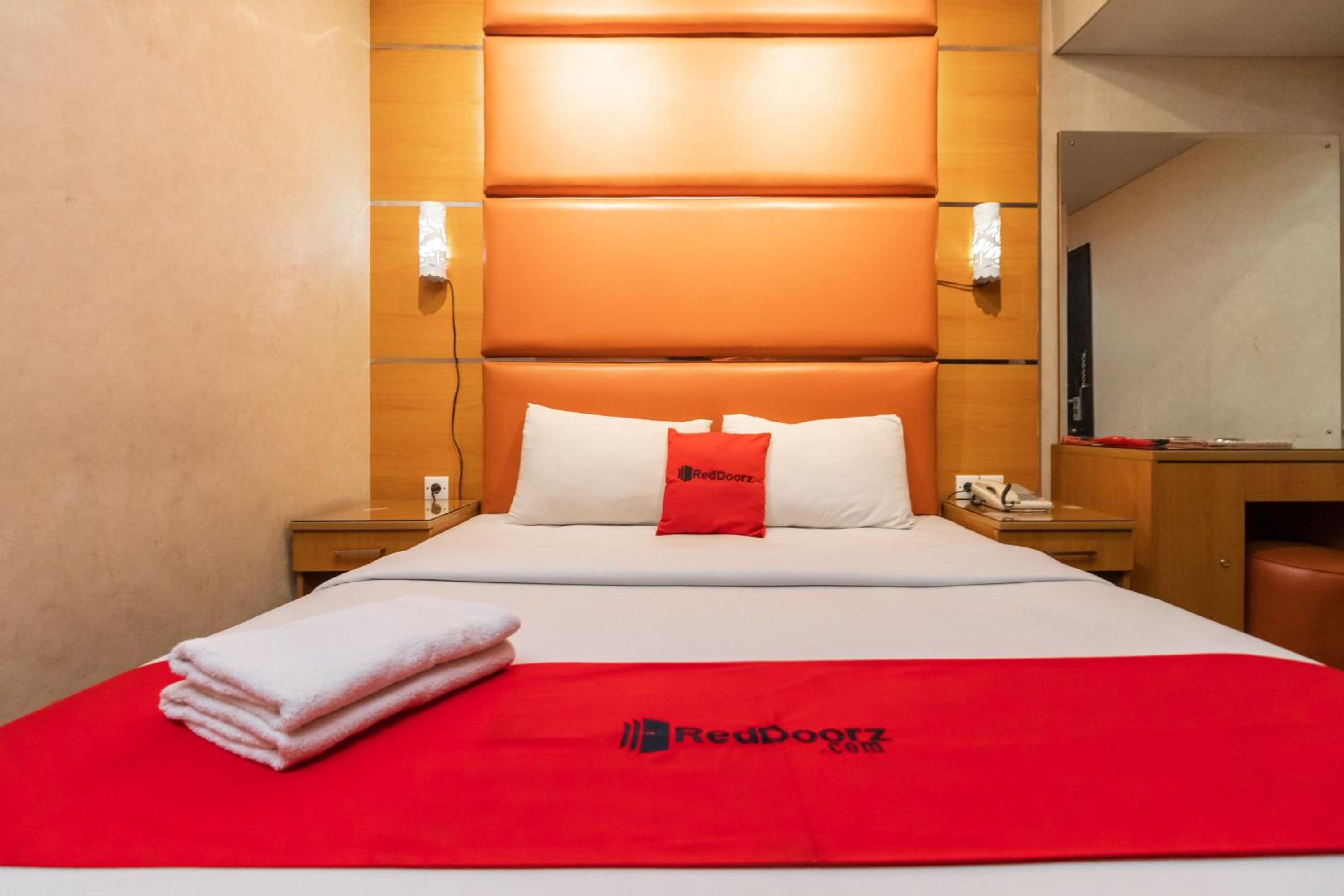 OYO 180 Hotel Mirah (Mirah Hotel) 20/55