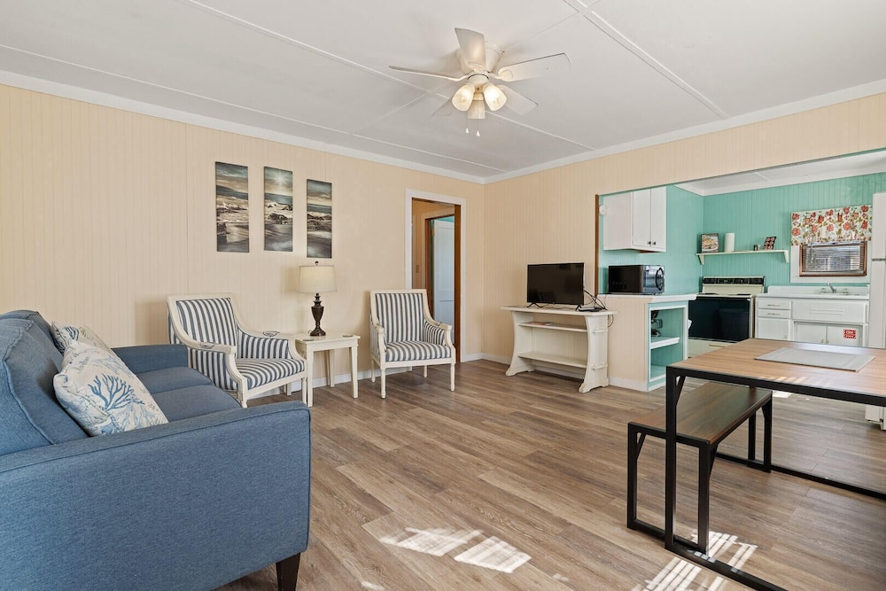 Oceanside Court By Kees Vacations 44/65