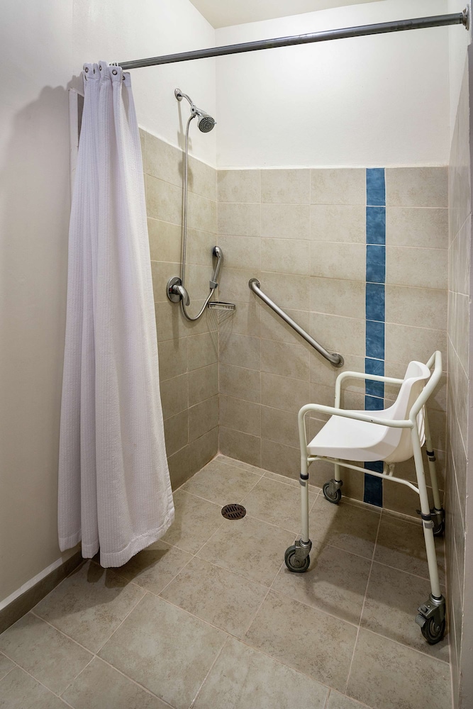 Hampton Inn by Hilton San Juan Del Rio 26/59
