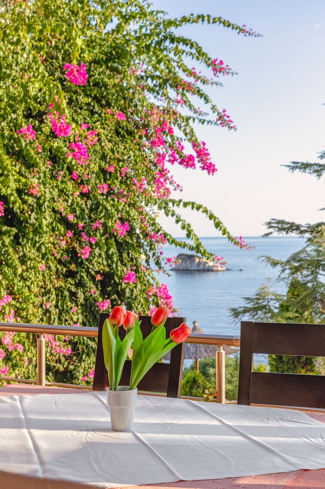 Costa Smeralda in IGOUMENITSA