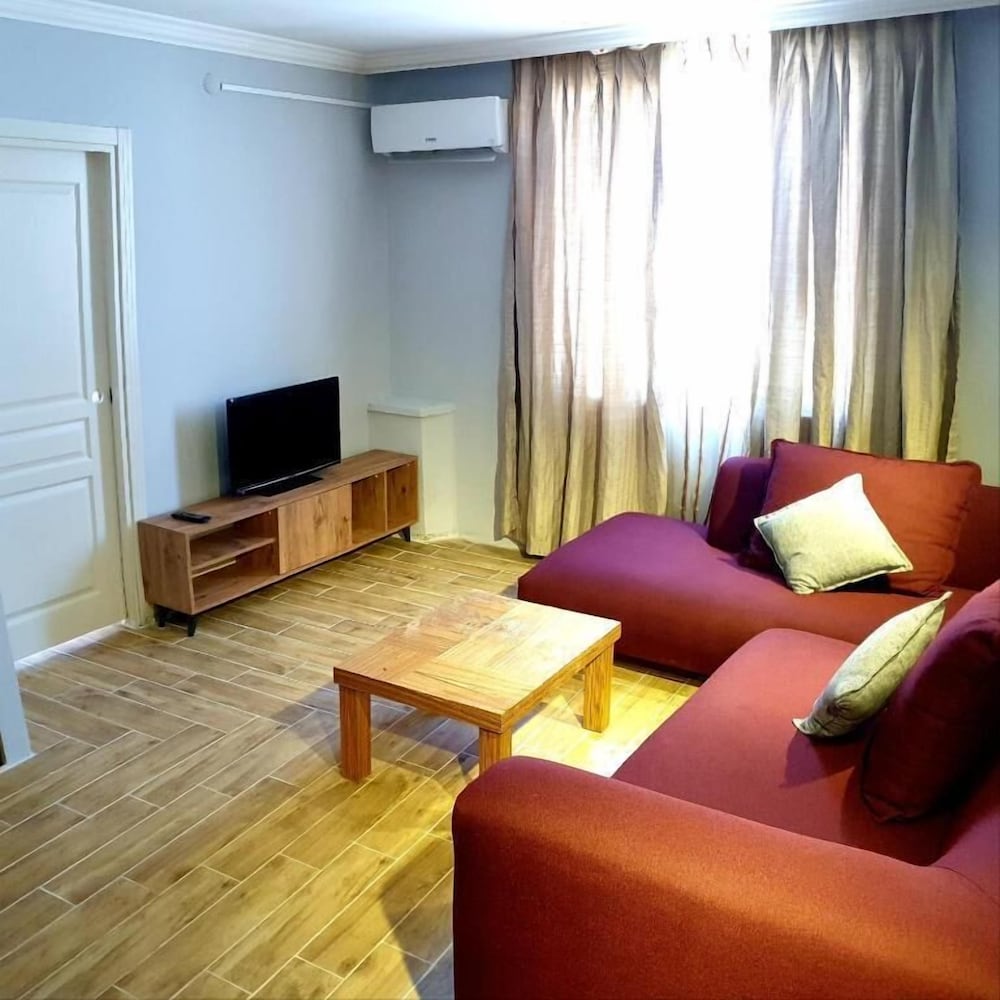 Tepe Hotel & Business Suite 18/27