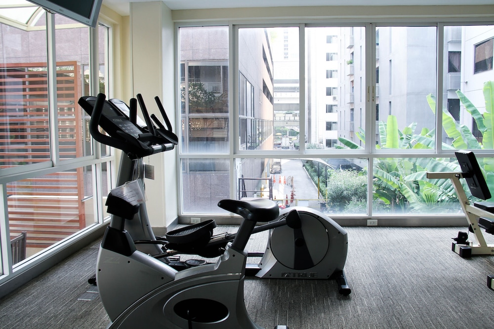 FuramaXclusive Sathorn 58/82