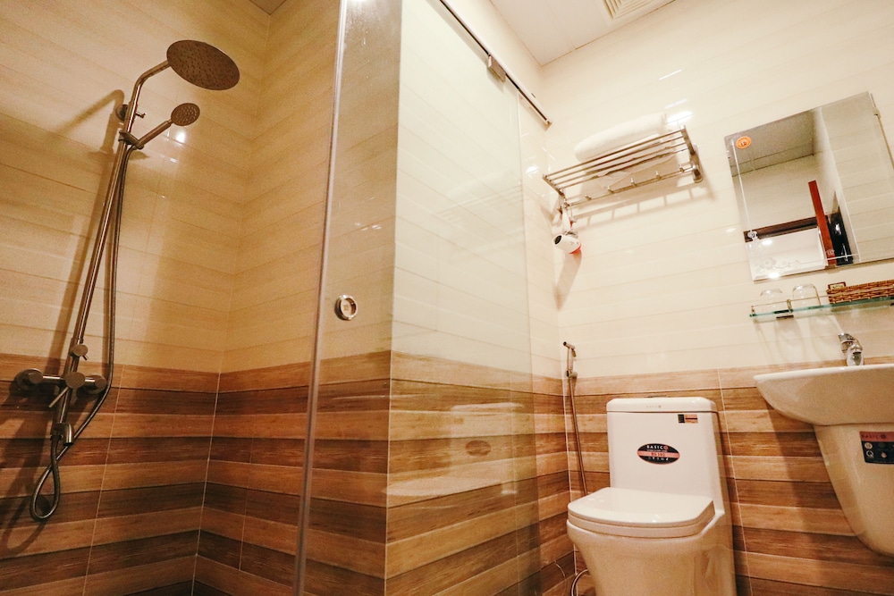 Mai Hoang Hotel 70/70