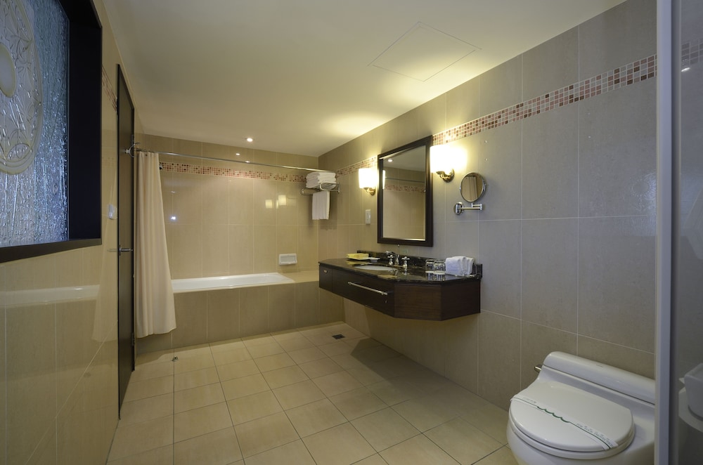 Hotel Regalees 40/43