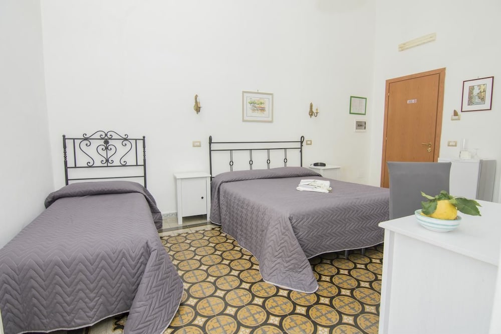 Hotel Fontana 14/65