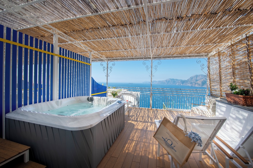 Hotel Tramonto d'Oro 45/71
