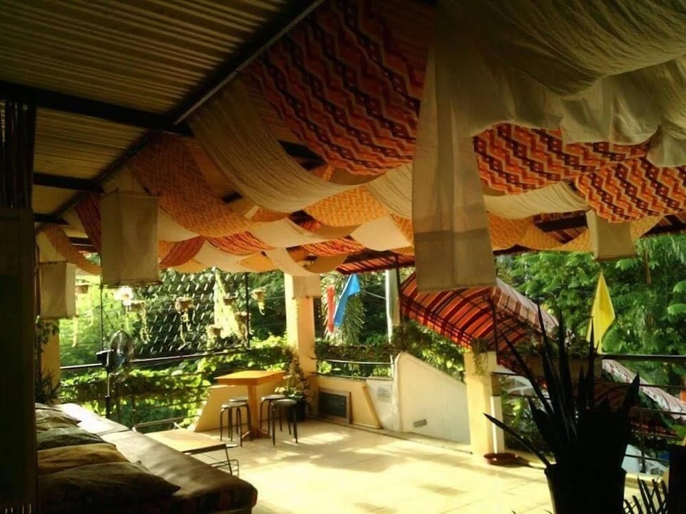 Gabby Apos S Bed And Breakfast 32/50