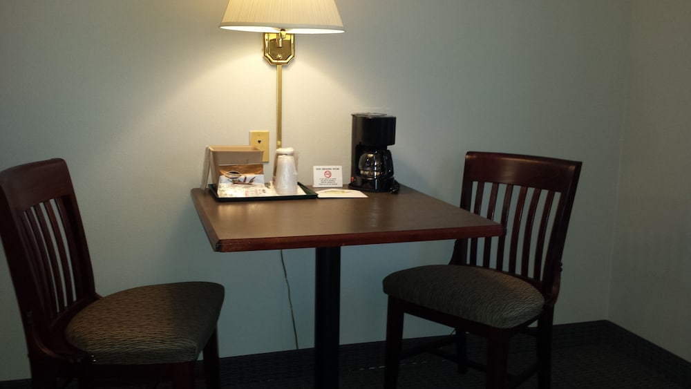 Hastings Country Inn 33/43