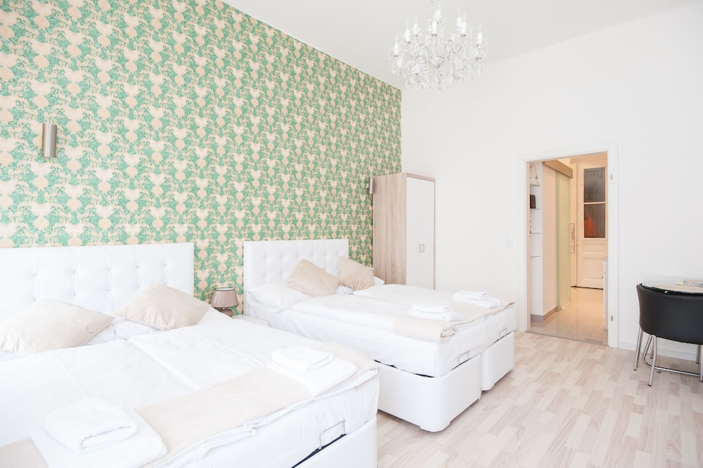 Royal Resort Apartments Westbahnhof 6/42