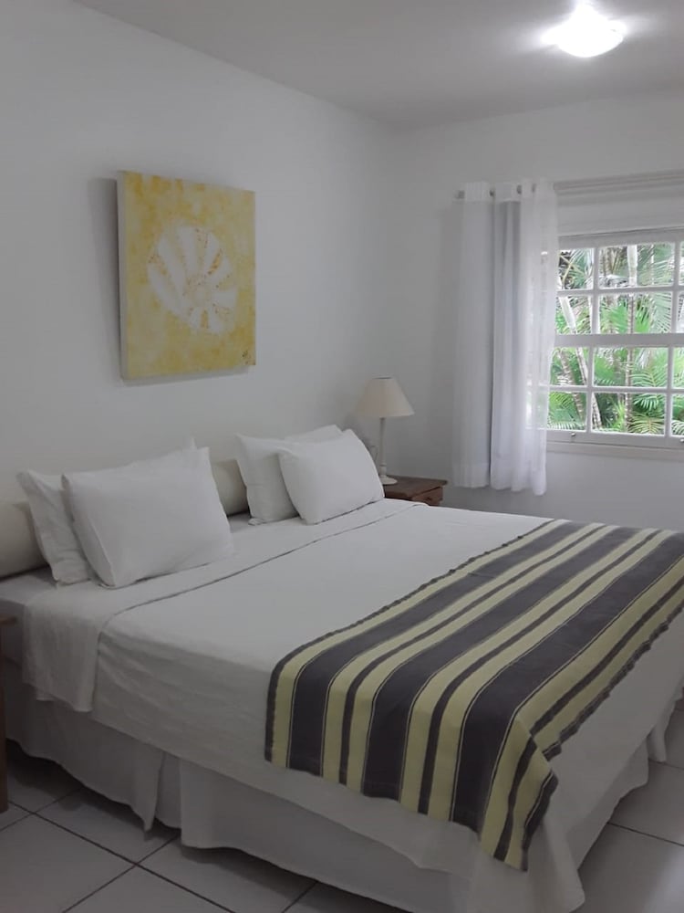 DELUXE, DOUBLE BED