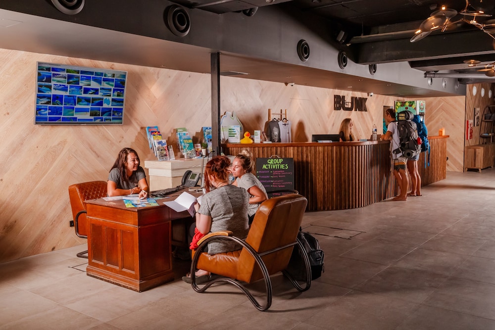 Bunk Backpackers Surfers Paradise Hostel 64/76