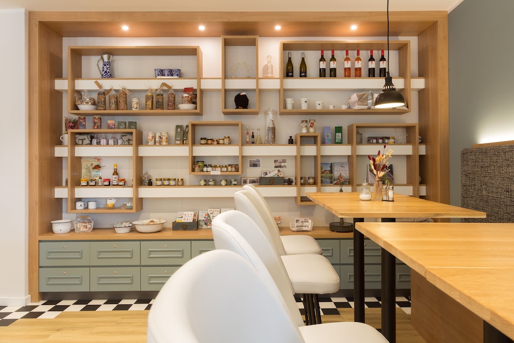 Hotel Berliner Bar 20/34