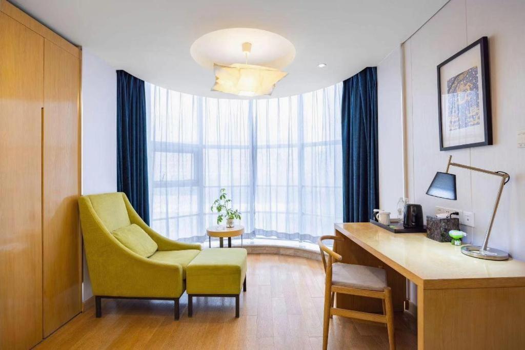 Yitel Hotel (Shenyang Sanhao Street Shengjing Hospital Branch) 36/50