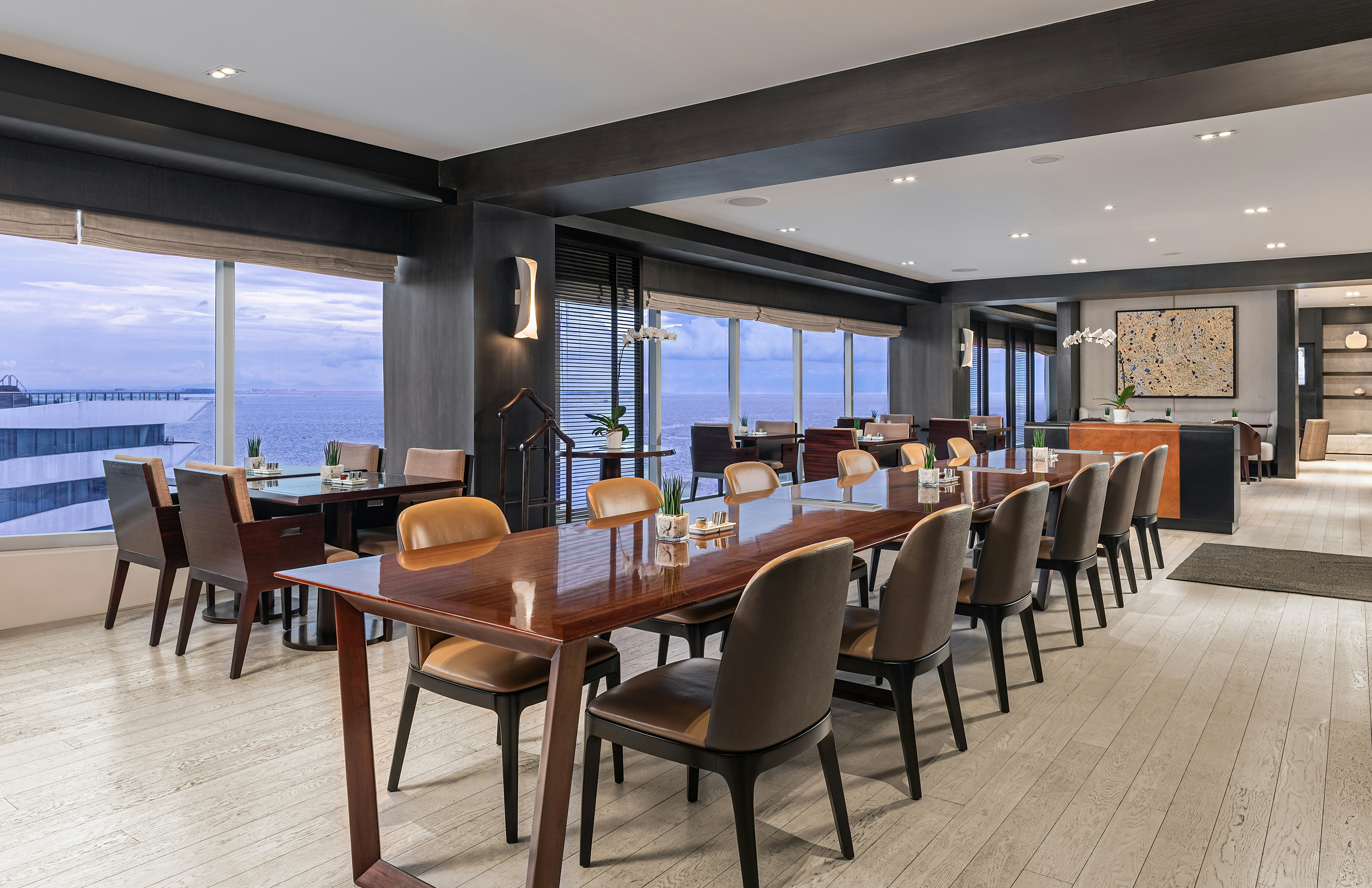 Conrad Manila 42/53