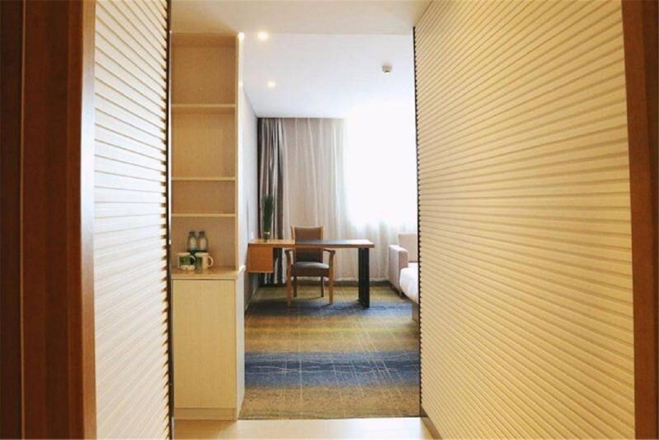 GreenTree Inn Taizhou Golden Eagle Shopping Center Dongfeng Road Express Hotel 30/39