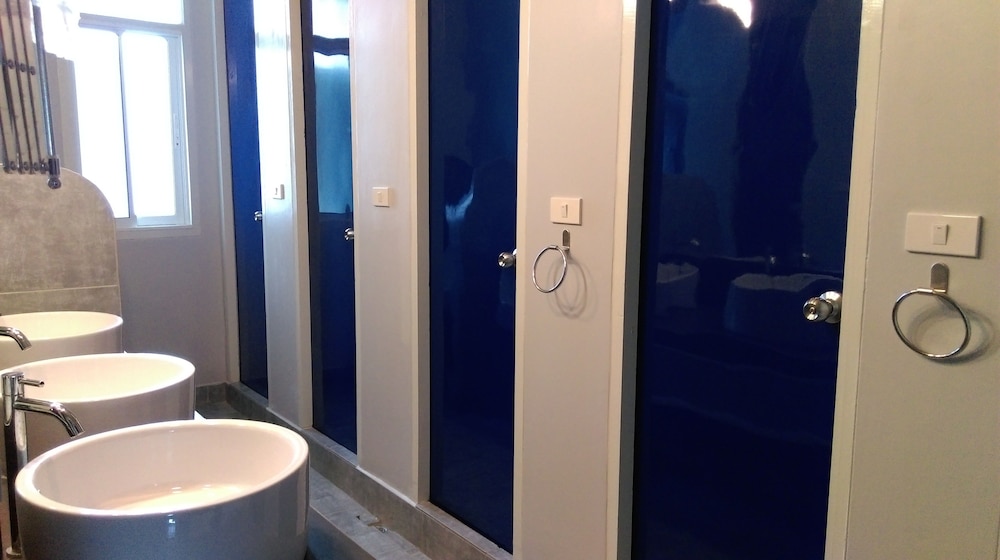 The Moon Hostel Hua Hin 67/68