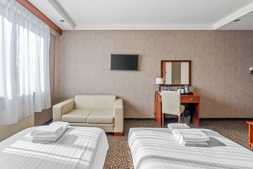 Hotel Diament Vacanza 41/48