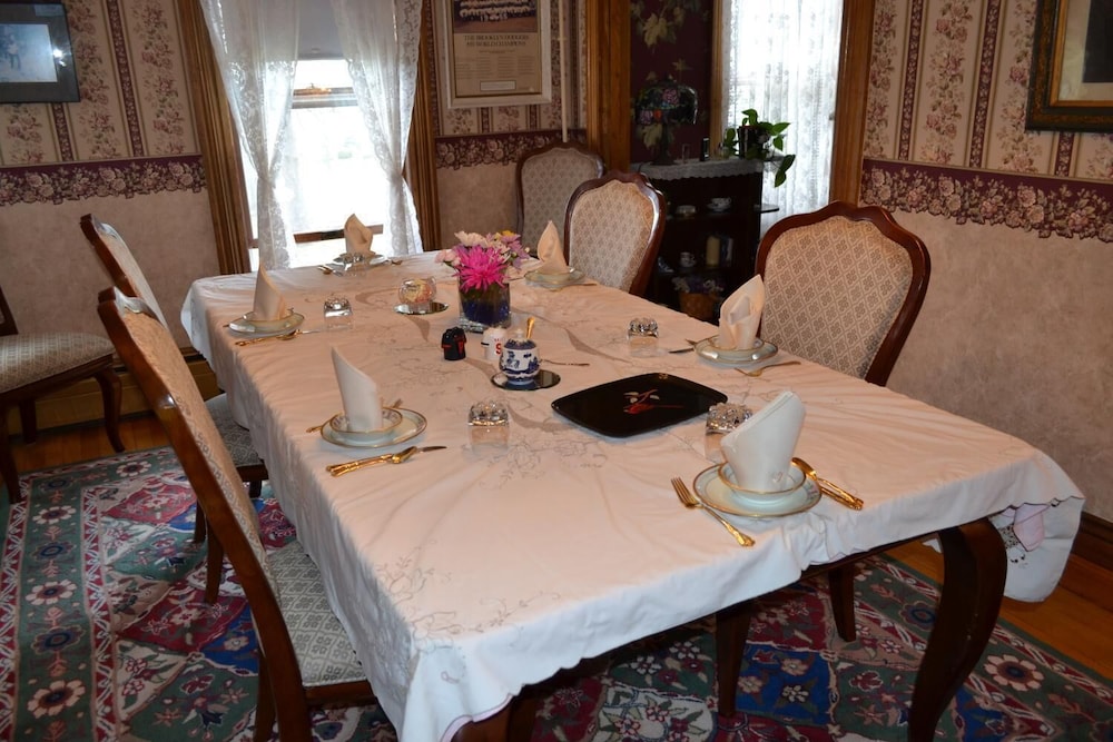 Cheney House 38/50