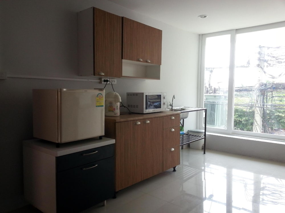 Freesia Guesthouse Suvarnabhumi 6/34