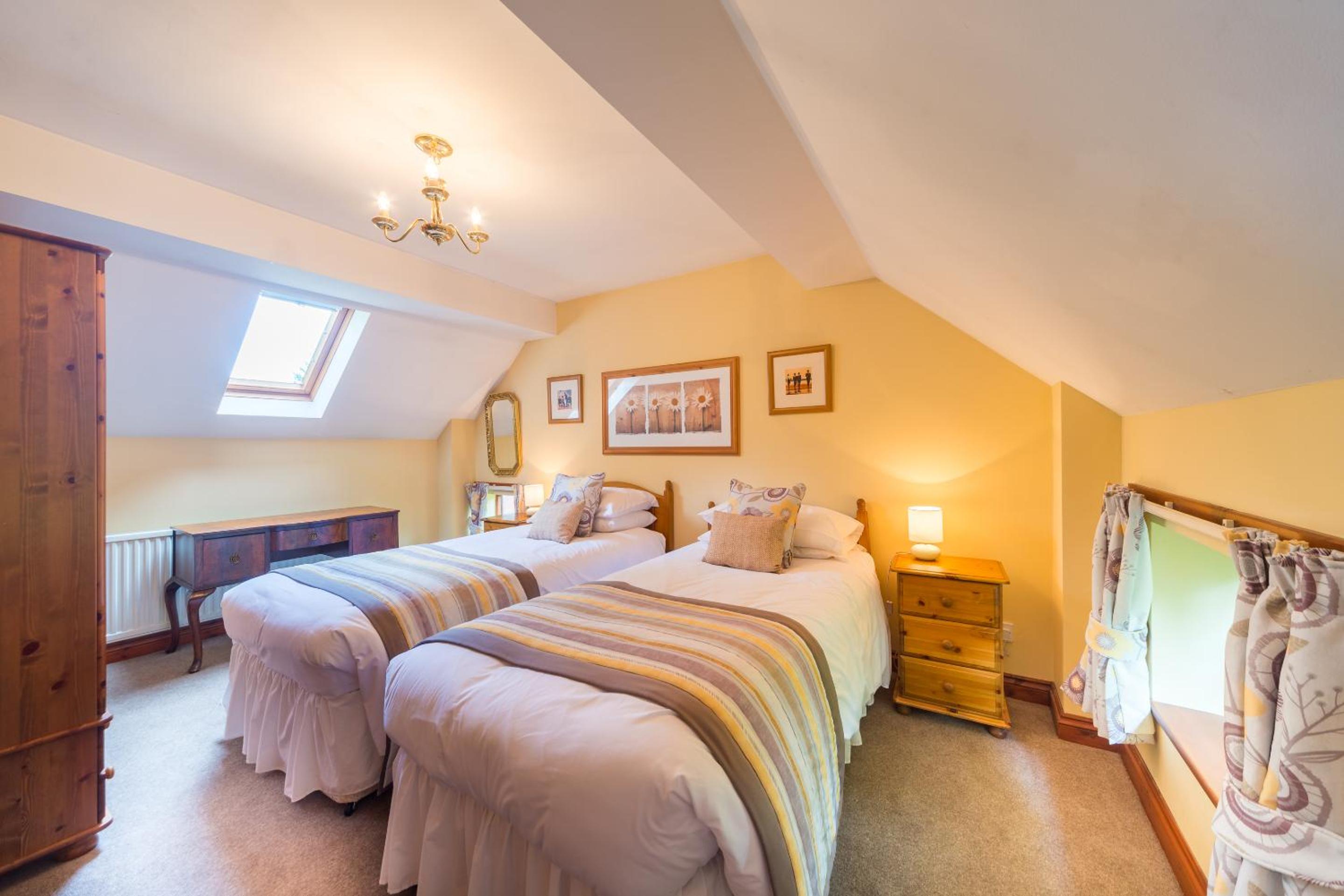 The Glen Yr Afon House Hotel 30/61