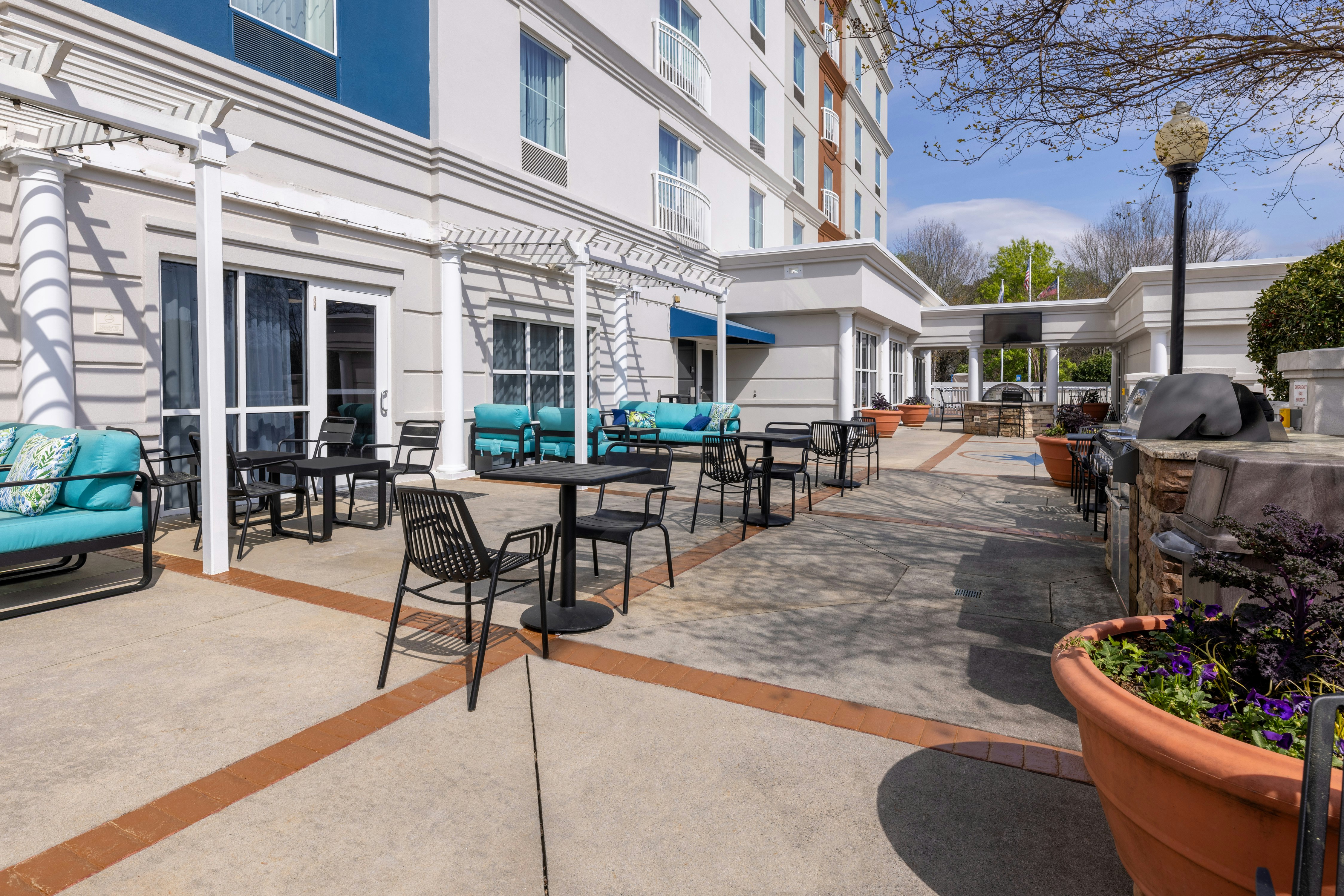 Hampton Inn Lawrenceville Duluth 68/71