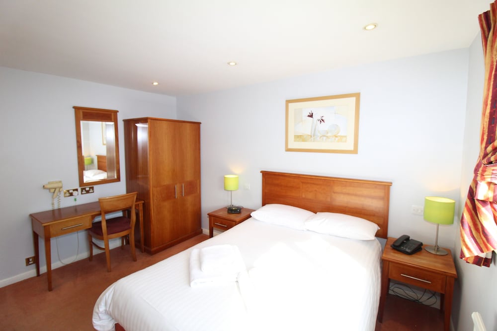 The Conningbrook Hotel 11/50