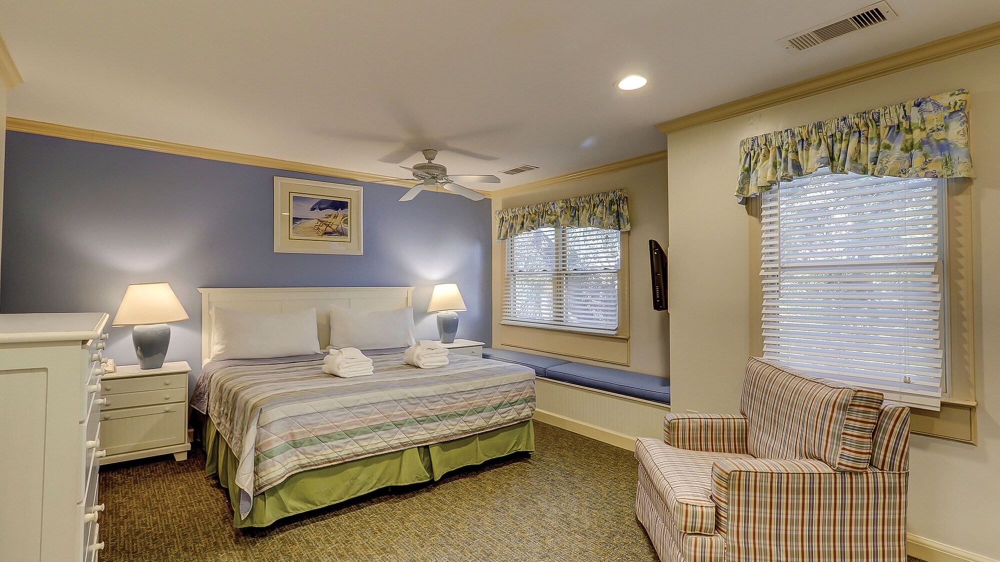 2 Bedrooms, Loft, Town House